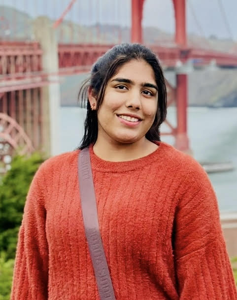 Driti Virani, High School Senior and CEO of TeachNova, professional headshot